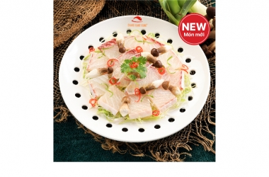 JULLIEN'S GOLDEN CARP STEAMED  WITH TERMITE MUSHROOM