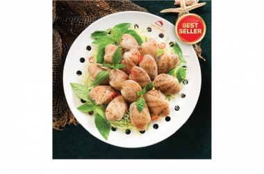 TURGID VENUS STEAMED WITH SWEET BASIL