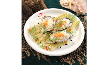 HYOGO OYSTER WITH SALTED EGG YORK SAUCE