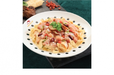 CHICKEN STEAMED WITH TOFU SKIN