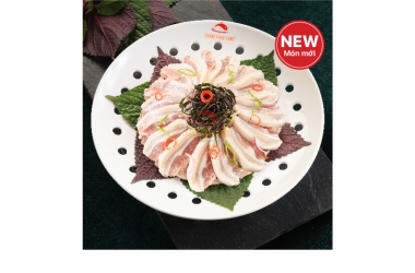 WILD BOAR STEAMED WITH PERILLA LEAVES