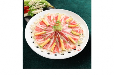 SHORT PLATE BEEF STEAMED WITH ENOKI MUSHROOMS